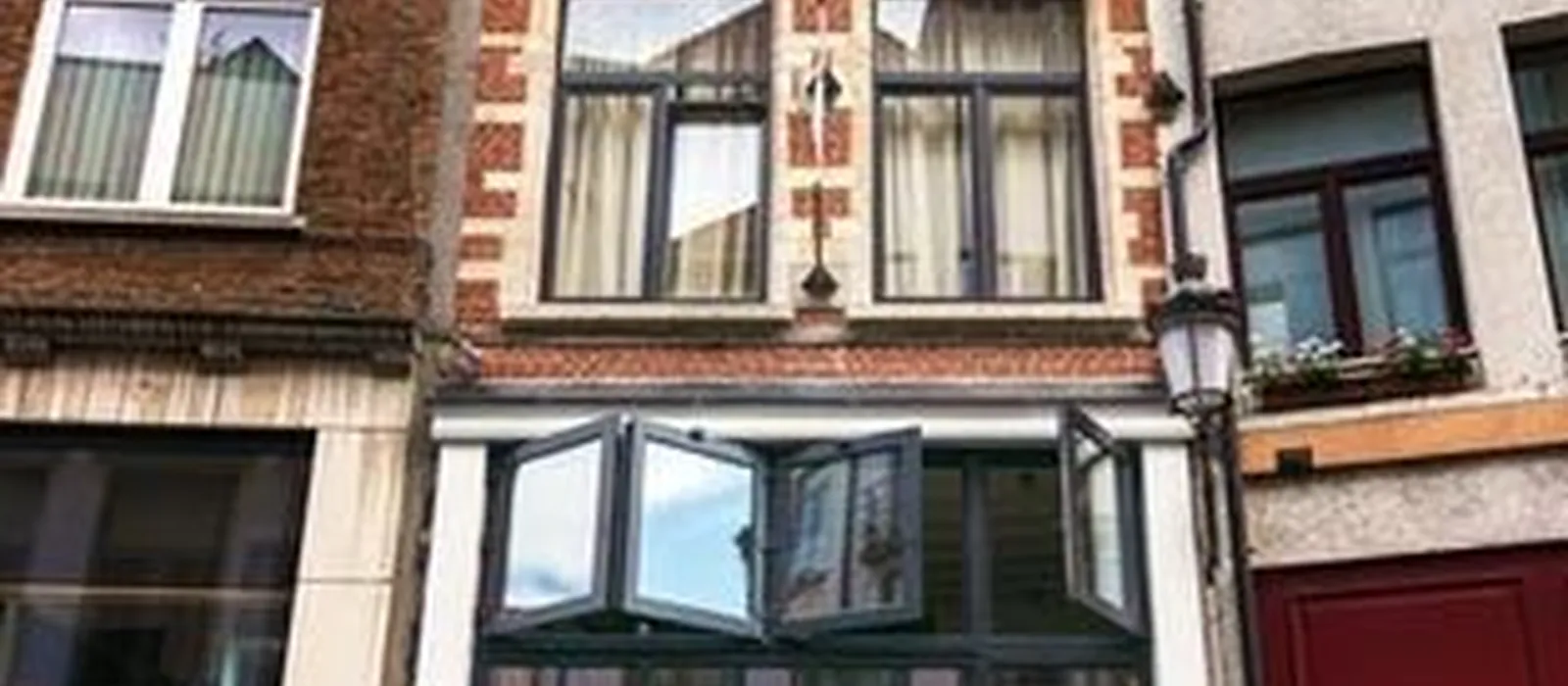 1755520121-Voorgevel - foto 1